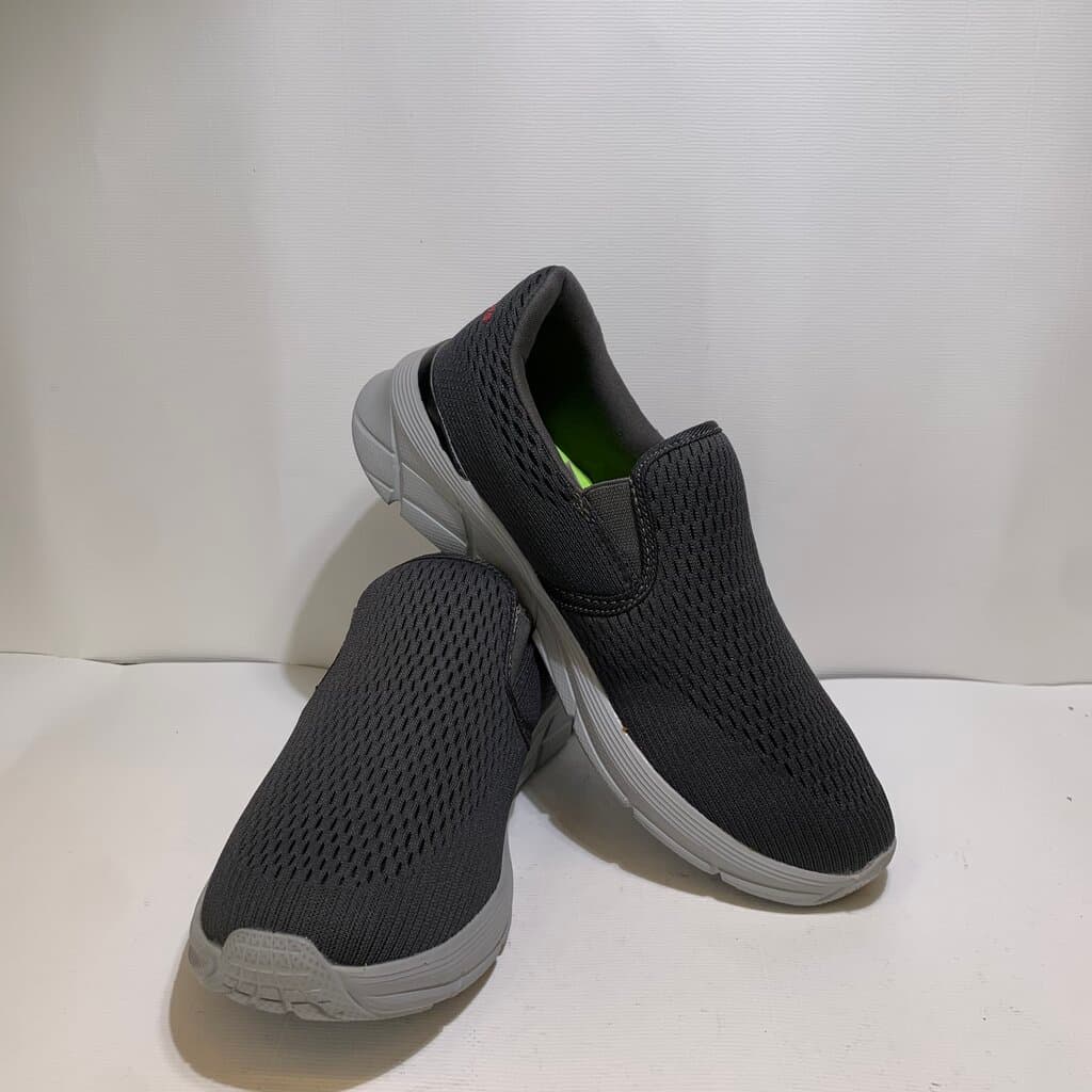 Skechers Men's Sneakers - Gray (45)