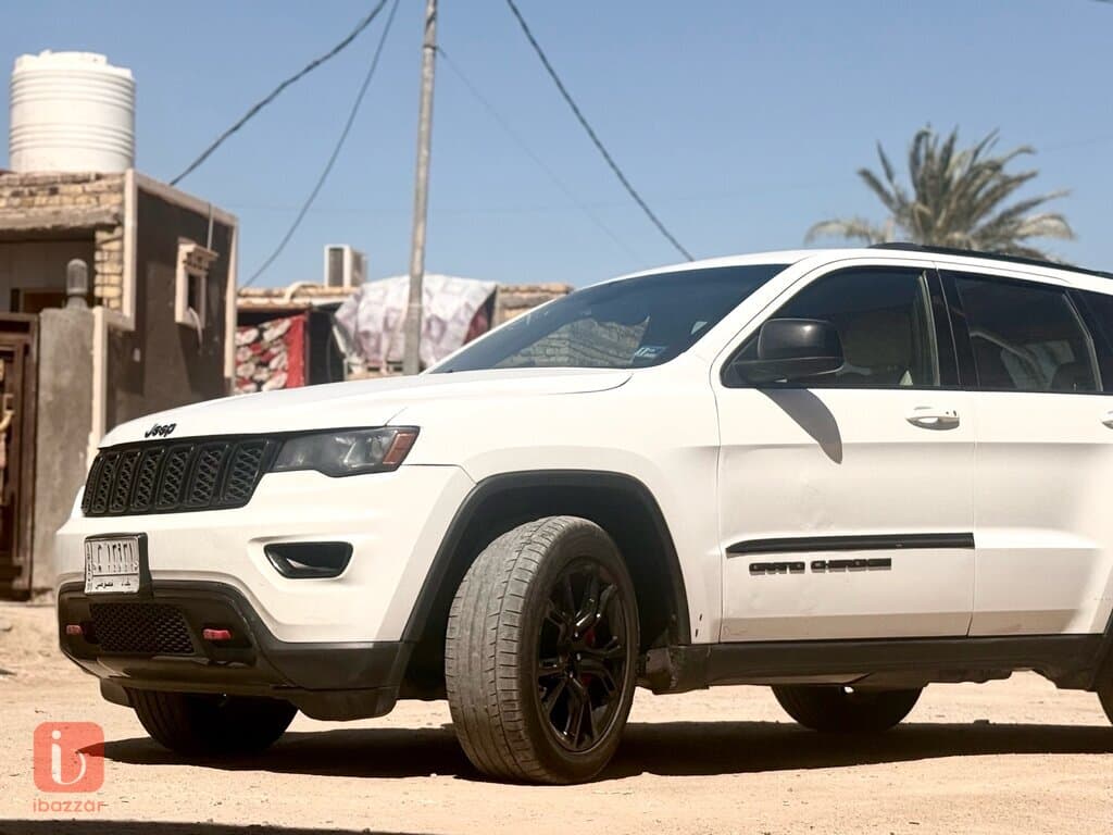 Jeep Grand Cherokee Black Top