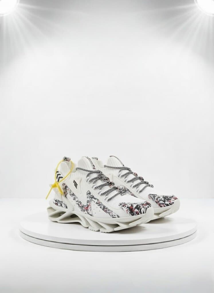 White Reuluton Breking Blade