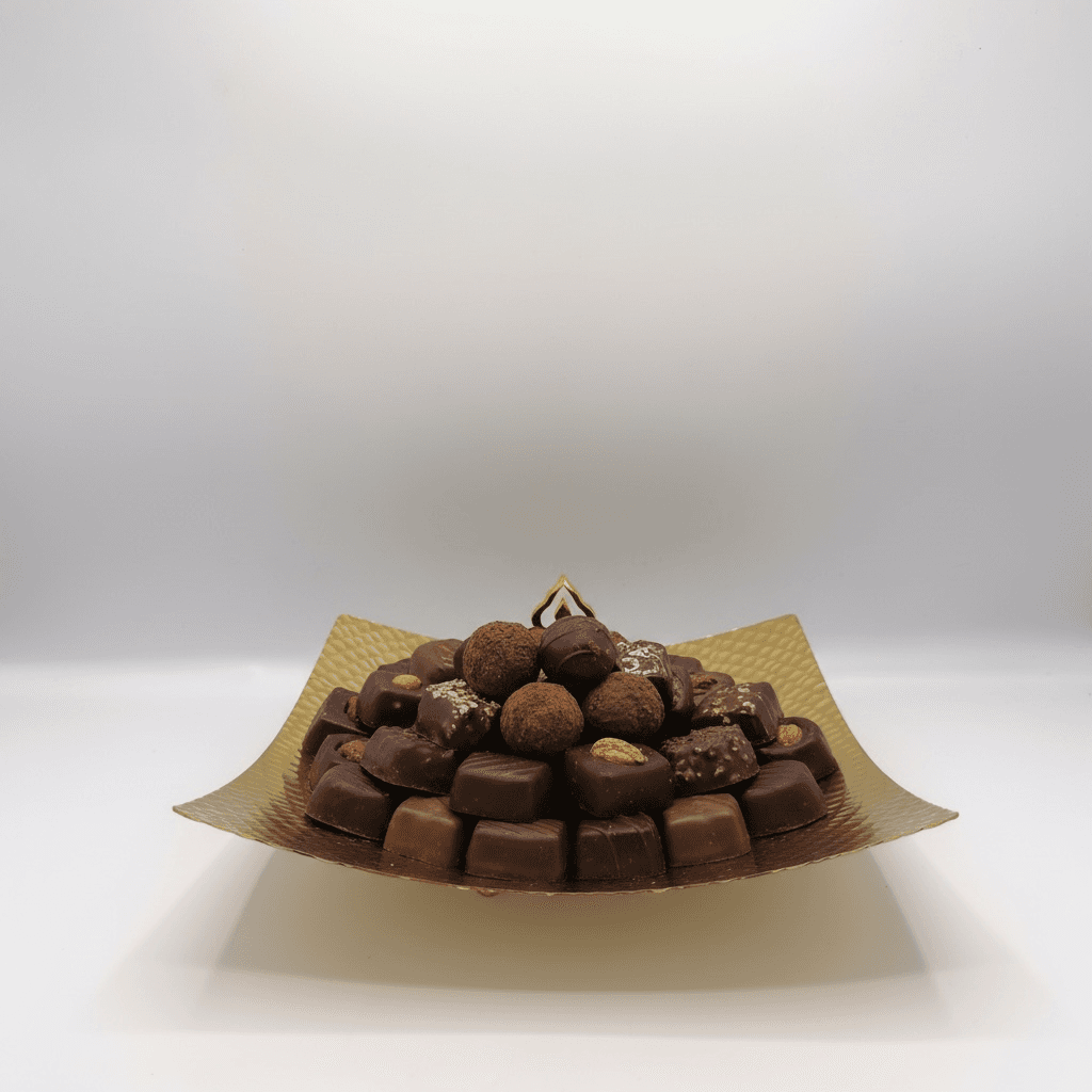 Sweets and Chocolate Bowl - Gold (M)