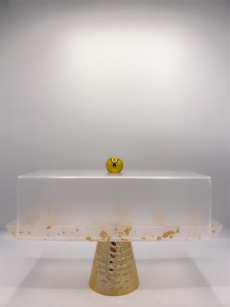 Single-Tier Resin Dessert Stand (Clear)