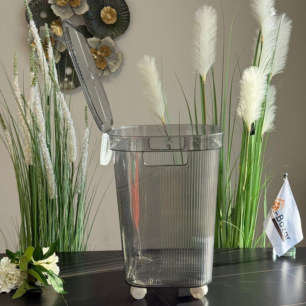 2-Sized Modern Transparent Plastic Storage Container 10
