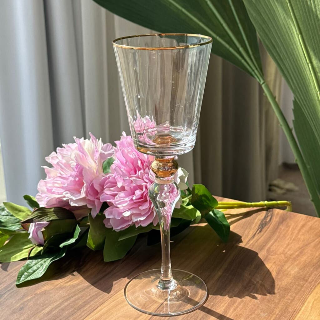 Elegant Gold-Rimmed Crystal Goblet Glass Set - 6 Pieces 2